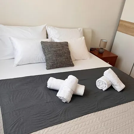 Deliri With Private Parking Apartman Split