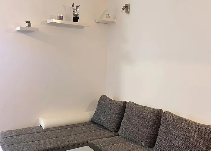 Deliri With Private Parking *