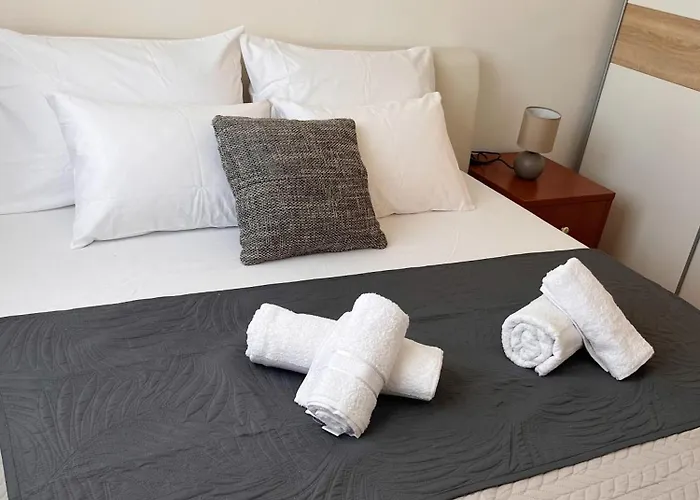 Deliri With Private Parking Apartman Split