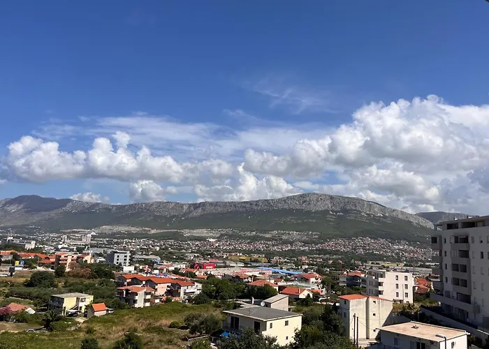 Deliri With Private Parking Apartman